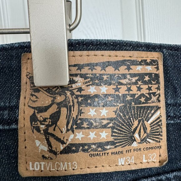 Volcom Cutoff Jean shorts - Picture 4 of 4